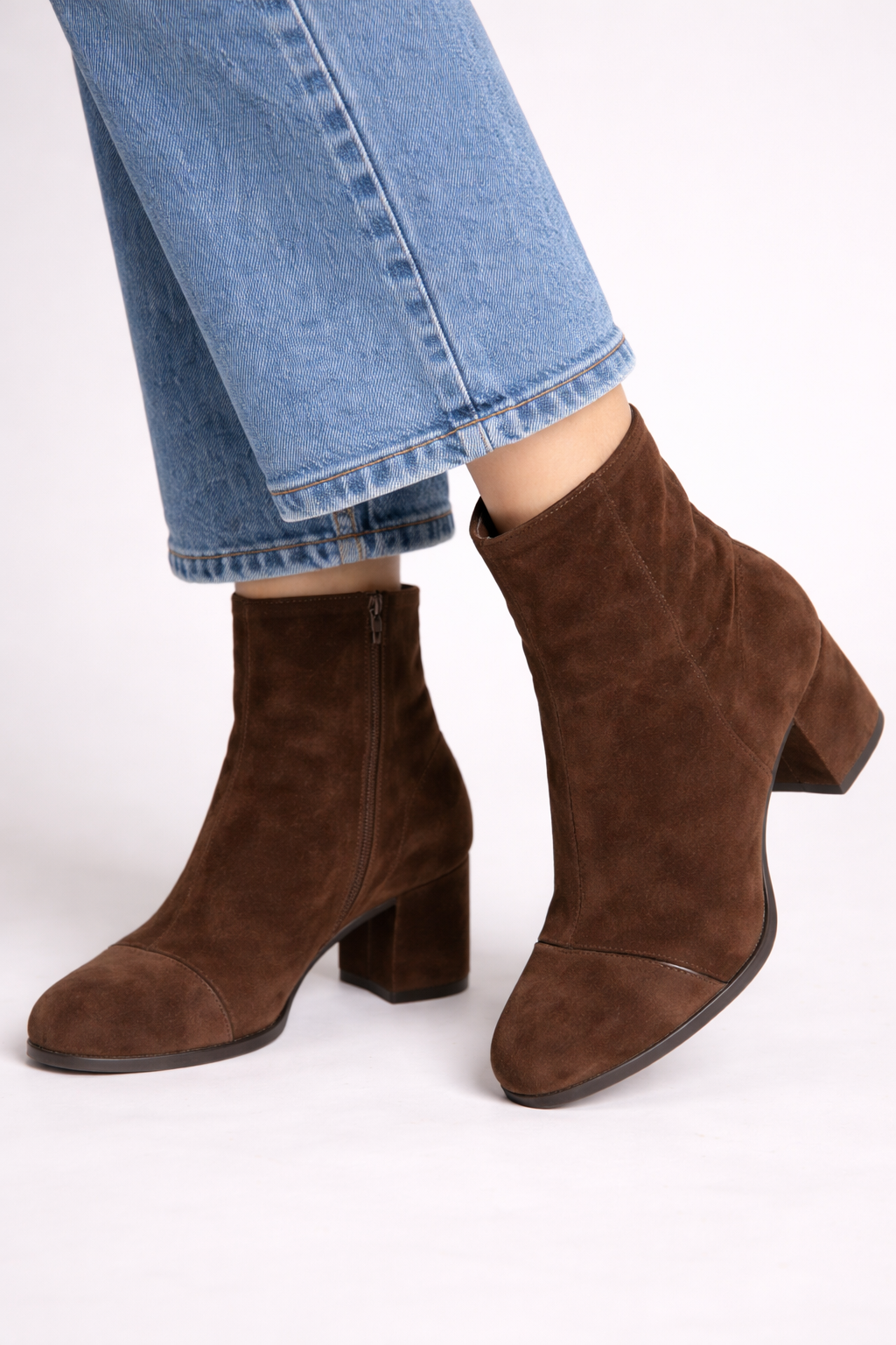 Gala Milova | Botas con Tacón Elegante